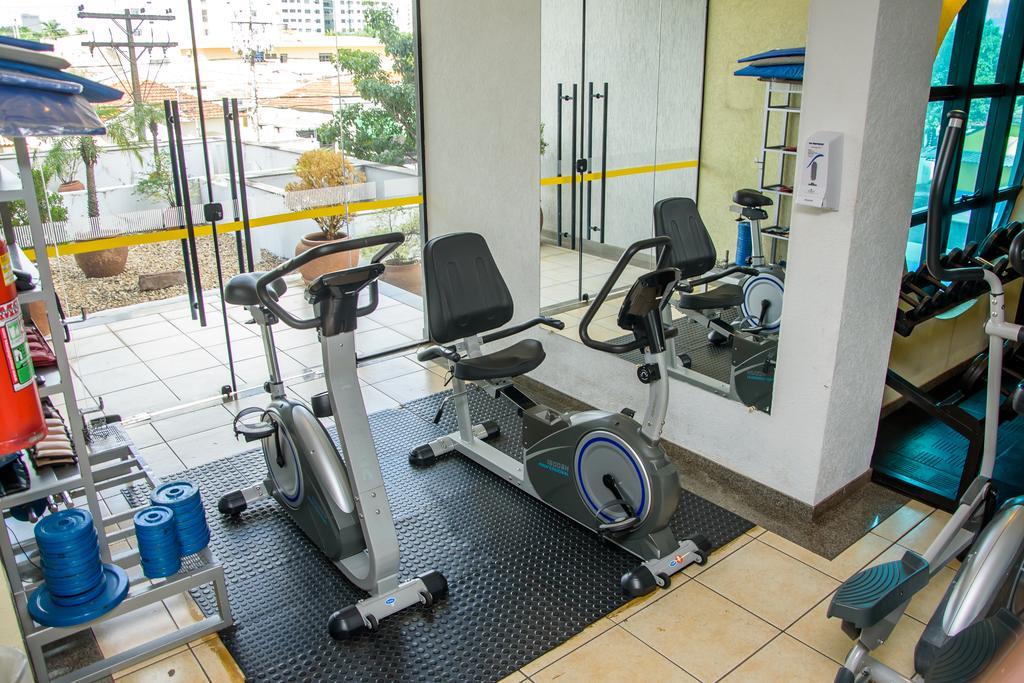 Bahamas Suite Hotel กัมโปกรันเด ภายนอก รูปภาพ