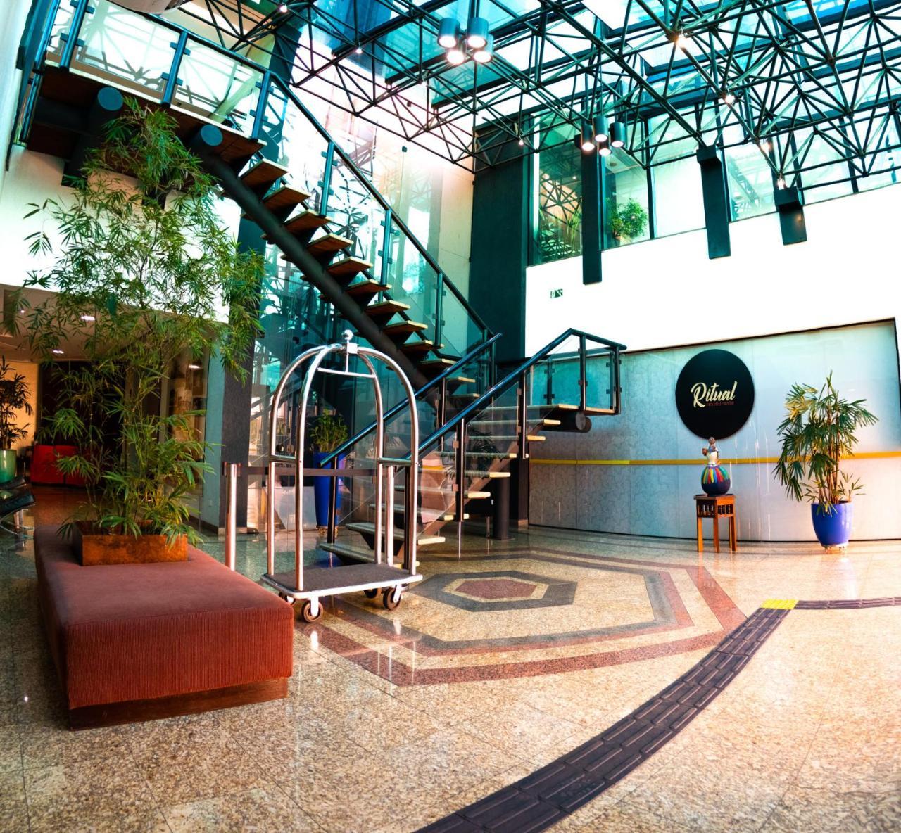 Bahamas Suite Hotel กัมโปกรันเด ภายนอก รูปภาพ