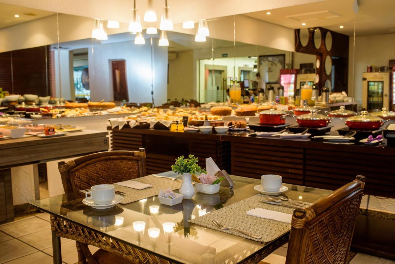 Bahamas Suite Hotel กัมโปกรันเด ภายนอก รูปภาพ