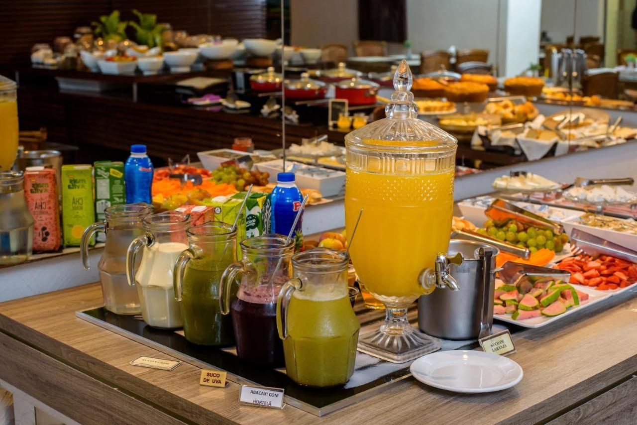 Bahamas Suite Hotel กัมโปกรันเด ภายนอก รูปภาพ